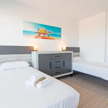 Global Properties, Con Terraza Y Piscina En La Playa De Canet Apartment *